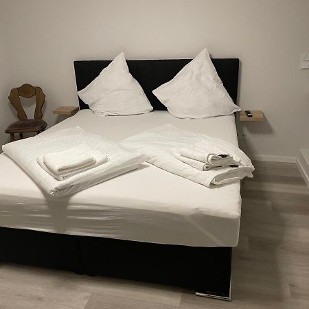 贝格海姆 Glessener Braustube酒店 外观 照片