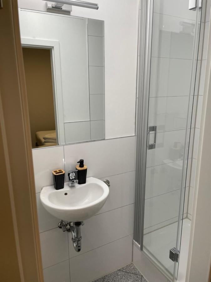 贝格海姆 Glessener Braustube酒店 外观 照片