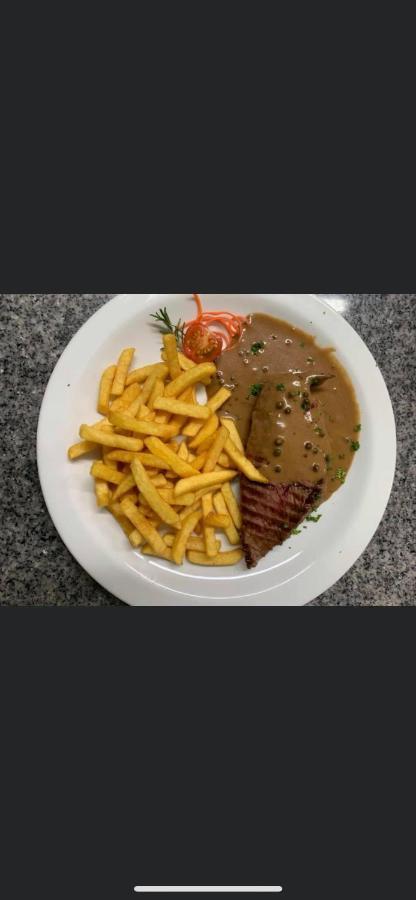 贝格海姆 Glessener Braustube酒店 外观 照片
